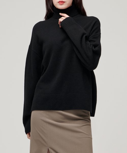 MUSINSA STANDARD WOMAN（ムシンサスタンダードウーマン）の「レディースラムウールリラックスタートルネックニット[ブラック]（ニット/セーター・レディース・その他・LARGE/X-SMALL/SMALL/MEDIUM）」の2枚目の写真