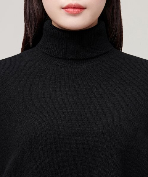 MUSINSA STANDARD WOMAN（ムシンサスタンダードウーマン）の「レディースラムウールリラックスタートルネックニット[ブラック]（ニット/セーター・レディース・その他・LARGE/X-SMALL/SMALL/MEDIUM）」の4枚目の写真