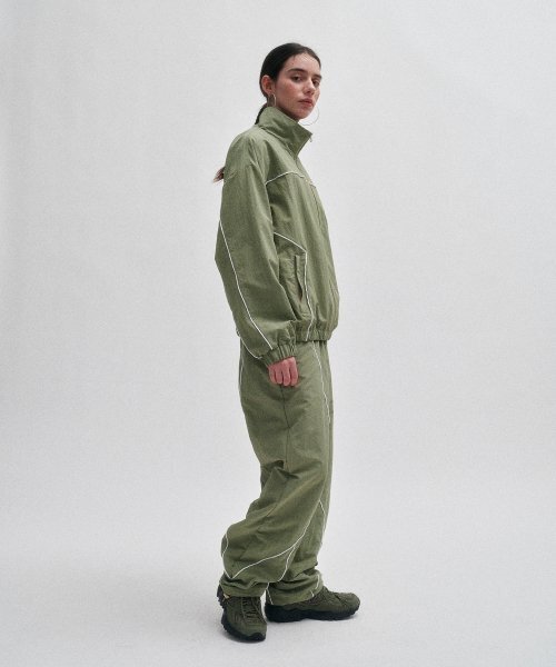 Retriever Club（レトリーバークラブ）の「WHITE LINE NYLON PANTS [LIGHT GREEN]（スウェットパンツ・レディース・その他・MEDIUM/X-LARGE）」の2枚目の写真