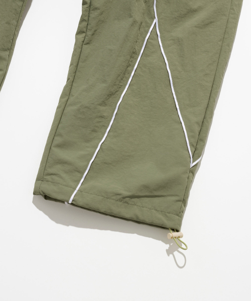 Retriever Club（レトリーバークラブ）の「WHITE LINE NYLON PANTS [LIGHT GREEN]（スウェットパンツ・レディース・その他・MEDIUM/X-LARGE）」の6枚目の写真
