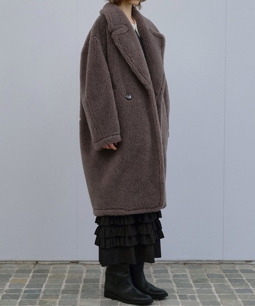 LE CIEL BLEU（ルシェルブルー）の「フェイクシャーリングコクーンコート / Faux Shearling Cocoon Coat（その他アウター・レディース・キャメル/グレー・36）」の6枚目の写真