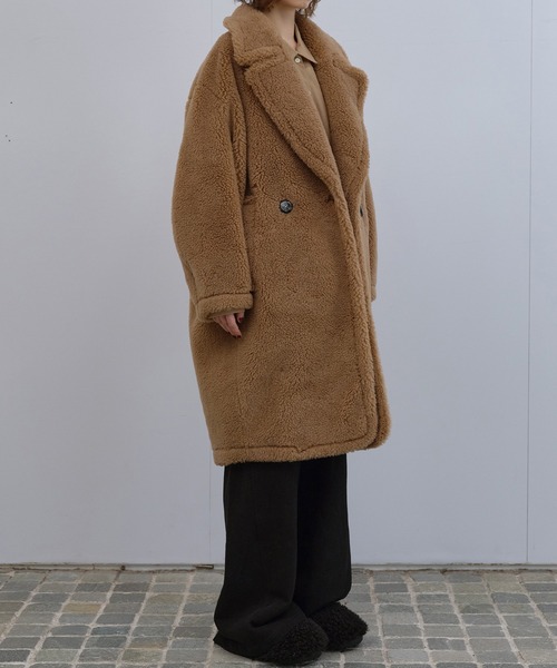 LE CIEL BLEU（ルシェルブルー）の「フェイクシャーリングコクーンコート / Faux Shearling Cocoon Coat（その他アウター・レディース・キャメル/グレー・36）」の19枚目の写真