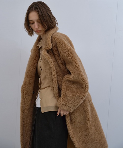 LE CIEL BLEU（ルシェルブルー）の「フェイクシャーリングコクーンコート / Faux Shearling Cocoon Coat（その他アウター・レディース・キャメル/グレー・36）」の15枚目の写真