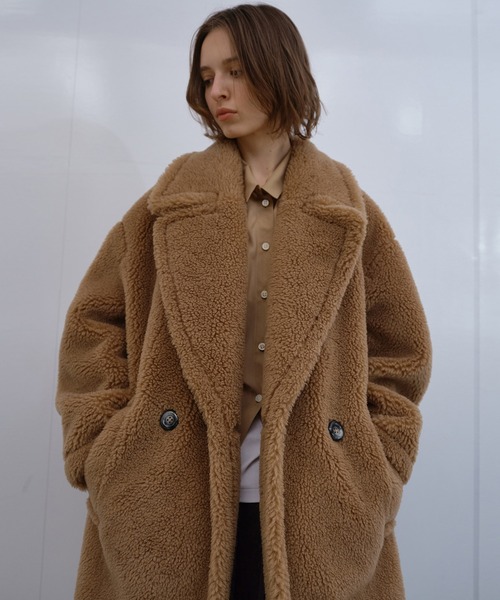 LE CIEL BLEU（ルシェルブルー）の「フェイクシャーリングコクーンコート / Faux Shearling Cocoon Coat（その他アウター・レディース・キャメル/グレー・36）」の14枚目の写真
