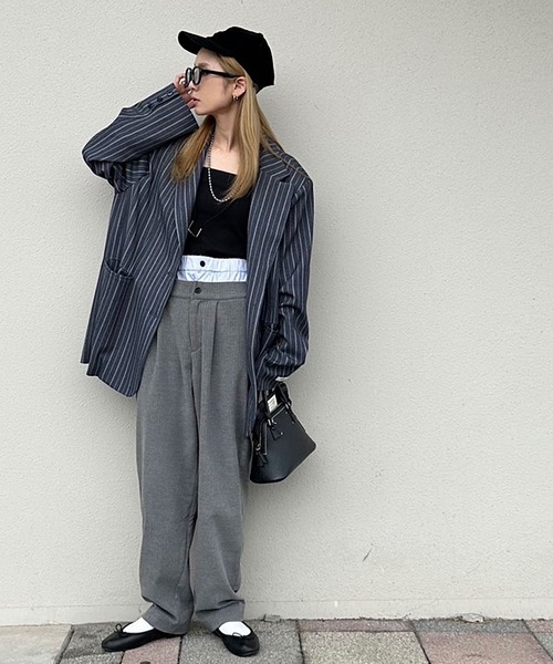 INTERPLAY（インタープレイ）の「【INTERPLAY x AYA】Double waist Compressed Pants（その他パンツ・レディース・グレー/アイボリー・MEDIUM/SMALL）」の17枚目の写真