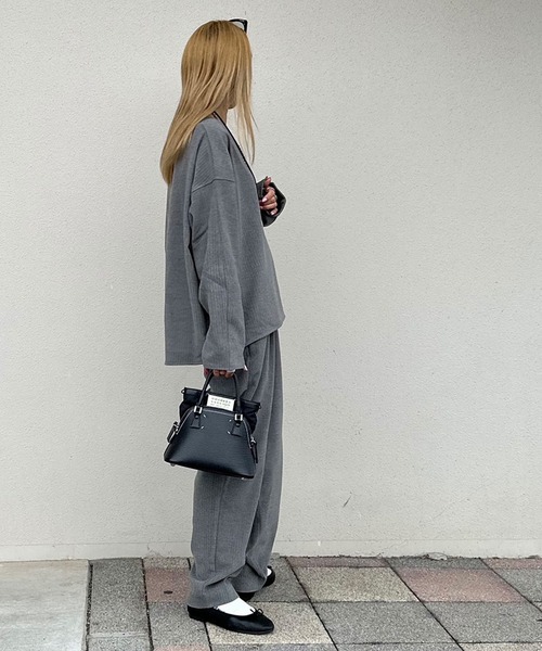INTERPLAY（インタープレイ）の「【INTERPLAY x AYA】Double waist Compressed Pants（その他パンツ・レディース・グレー/アイボリー・MEDIUM/SMALL）」の7枚目の写真