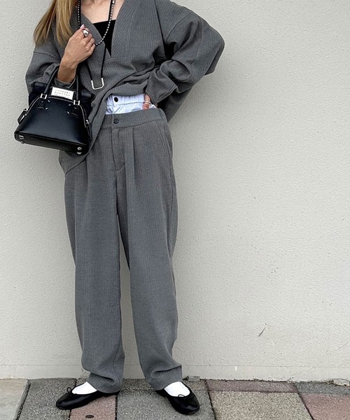 INTERPLAY（インタープレイ）の「【INTERPLAY x AYA】Double waist Compressed Pants（その他パンツ・レディース・グレー/アイボリー・MEDIUM/SMALL）」の9枚目の写真