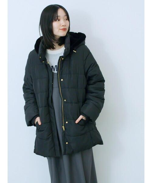 Samansa Mos2 blue（サマンサモスモスブルー）の「スタイルアップパデットコート（その他アウター・レディース・カーキ/ブラック/ライトベージュ・L/M）」の6枚目の写真