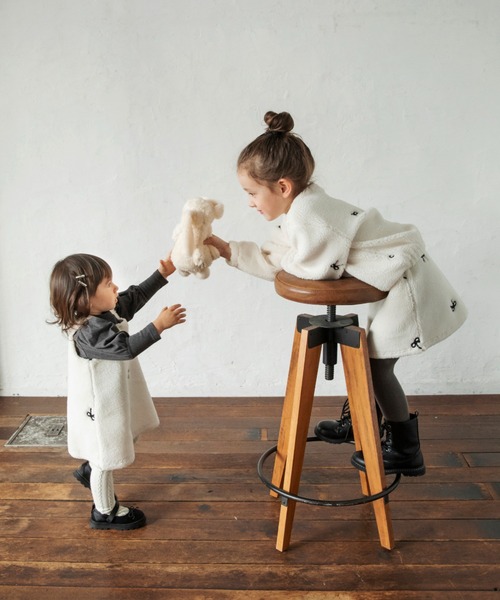 BRANSHES（ブランシェス）の「【セットアップ対応】リボン総柄刺繍×ボアスカート（スカート・キッズ・グレー/アイボリー・80/100/90/150/110/120/130/140）」の11枚目の写真