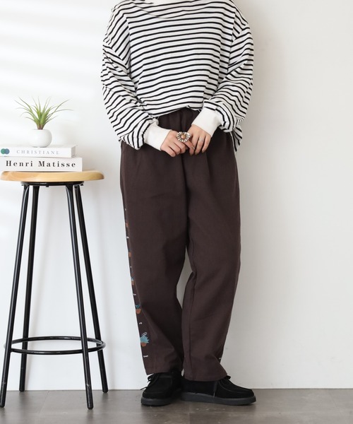 Emago(イマゴ)の「EMAGO 植木鉢刺繍ストレートパンツ(その他パンツ・レディース・カーキ/ベージュ/ブラウン・FREE)」の6枚目の写真