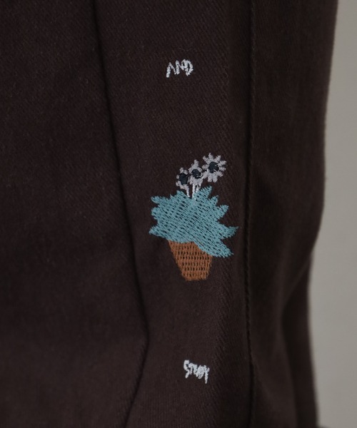 Emago(イマゴ)の「EMAGO 植木鉢刺繍ストレートパンツ(その他パンツ・レディース・カーキ/ベージュ/ブラウン・FREE)」の22枚目の写真