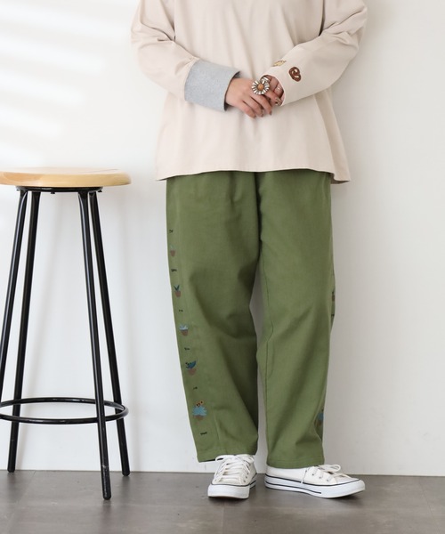 Emago(イマゴ)の「EMAGO 植木鉢刺繍ストレートパンツ(その他パンツ・レディース・カーキ/ベージュ/ブラウン・FREE)」の14枚目の写真