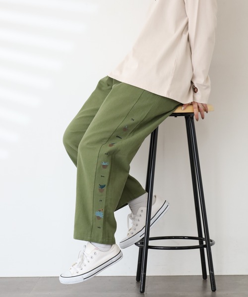 Emago(イマゴ)の「EMAGO 植木鉢刺繍ストレートパンツ(その他パンツ・レディース・カーキ/ベージュ/ブラウン・FREE)」の12枚目の写真