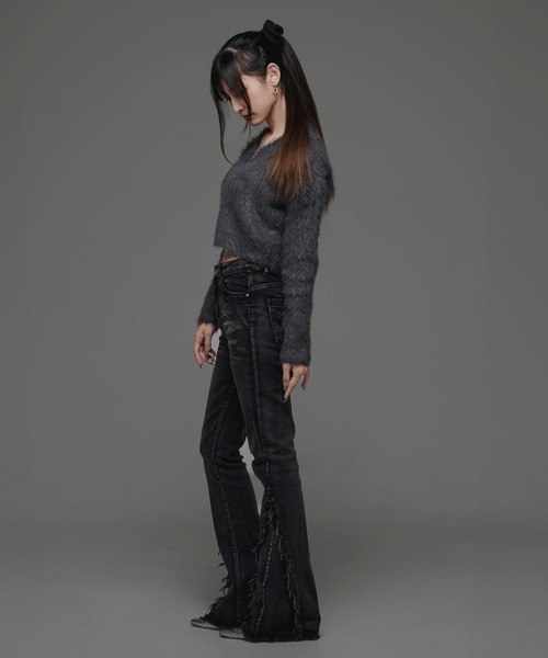 .KOM(ドットコム)の「『.KOM/ドットケーオーエム』Vネックニット【GC】(ニット/セーター・レディース・グレー/ホワイト/ブラック/ピンク・FREE)」の5枚目の写真