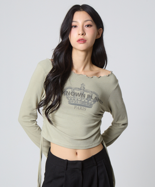 UNKNOWN PLANET(アンノウンプラネット)の「インターロックシャーリングネックトップオリーブグリーン(Tシャツ/カットソー・レディース・その他・FREE)」の3枚目の写真