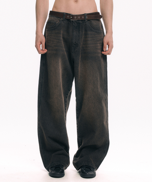 MOO(エムオーオー)の「Regular Washed Denim Pants - Black(デニムパンツ・メンズ・ブラック・MEDIUM/LARGE)」の3枚目の写真