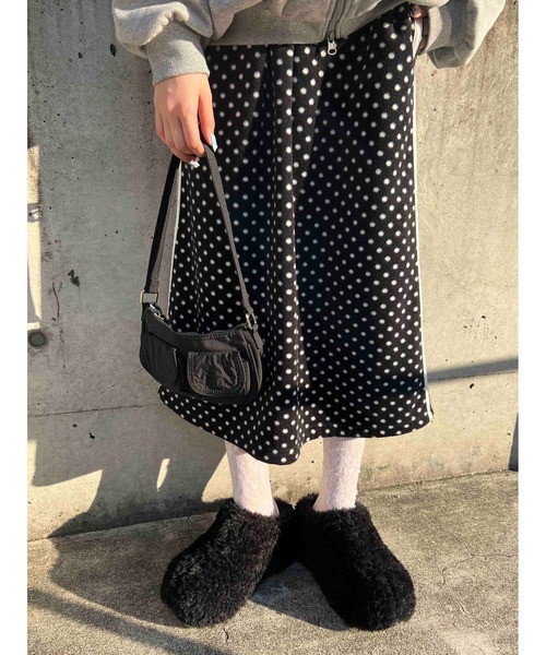 WC（ダブル シー）の「もこもこ厚底シューズ（その他シューズ・レディース・ブラック/ベージュ・SMALL/MEDIUM）」の5枚目の写真