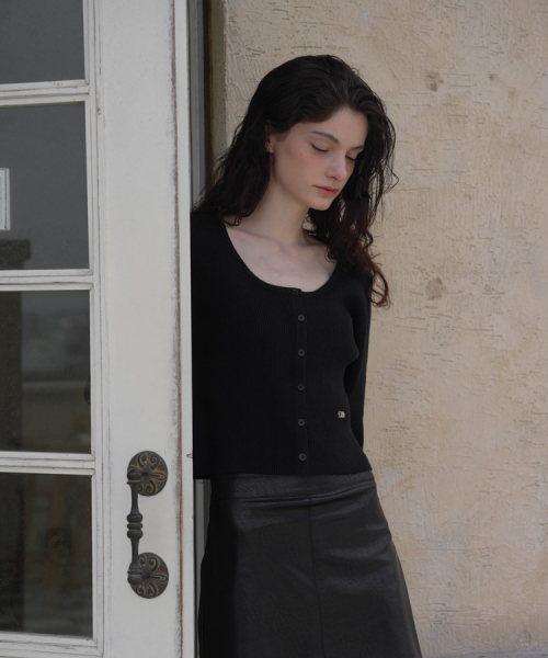 DEHEVE（デヘヴェ）の「Round Ribbed Cardigan [Black]（カーディガン/ボレロ・レディース・ブラック・FREE）」の5枚目の写真