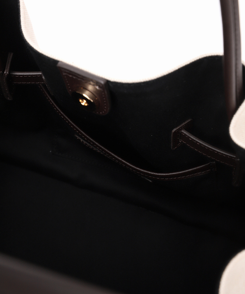 Spick & Span（スピックアンドスパン）の「VIOLAd’ORO / ヴィオラドーロ キャンバス*レザートートバッグL*（トートバッグ・レディース・アイボリー・FREE）」の12枚目の写真