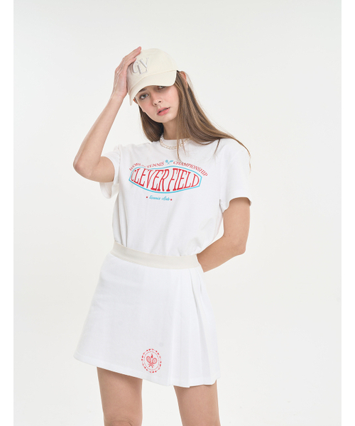 CLEVER FIELD（クレバーフィールド）の「シグニチャーエンブレムクロップTシャツ[オフホワイト]（Tシャツ/カットソー・レディース・その他・SMALL/MEDIUM）」の6枚目の写真
