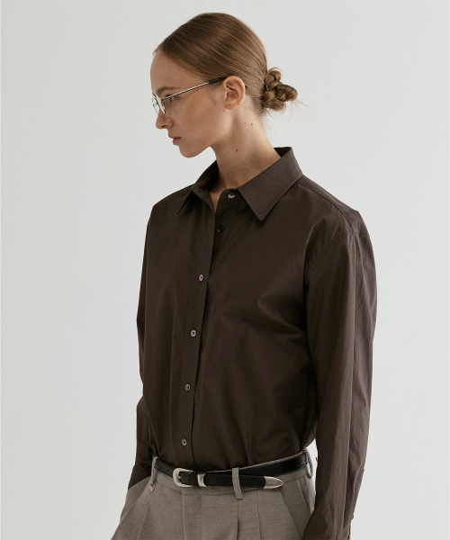 FROMWHERE(フロムウェア)の「Classic Cotton Long Sleeve Shirt Brown(ビジネスシャツ・レディース・その他・FREE)」の3枚目の写真