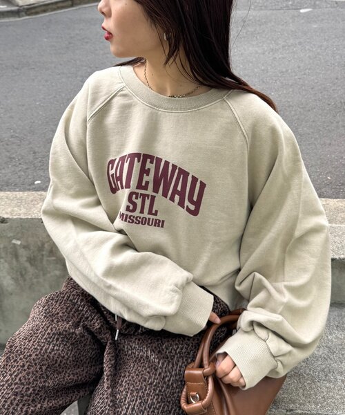 CIAOPANIC TYPY(チャオパニックティピー)の「アシッドウォッシュ加工ロゴプリントラグランスウェット(スウェット・レディース・グレー系その他/ピンク/ブラウン/チャコールグレー・ONE SIZE)」の2枚目の写真