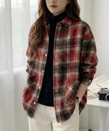 チェックシャツ