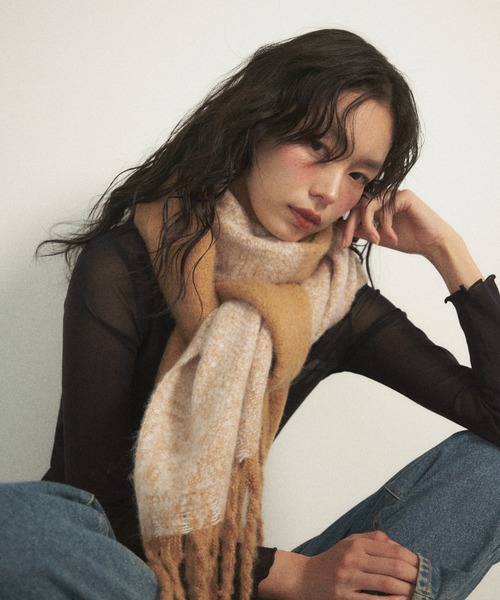 Shelly island（シェリーアイランド）の「バイカラーマフラー（マフラー・レディース・ホワイト/グレー/イエロー/ベージュ/レッド・FREE）」の21枚目の写真