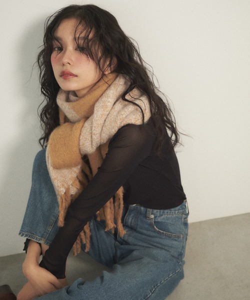 Shelly island（シェリーアイランド）の「バイカラーマフラー（マフラー・レディース・ホワイト/グレー/イエロー/ベージュ/レッド・FREE）」の22枚目の写真