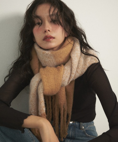 Shelly island（シェリーアイランド）の「バイカラーマフラー（マフラー・レディース・ホワイト/グレー/イエロー/ベージュ/レッド・FREE）」の20枚目の写真