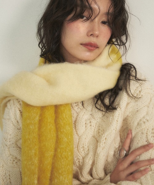 Shelly island（シェリーアイランド）の「バイカラーマフラー（マフラー・レディース・ホワイト/グレー/イエロー/ベージュ/レッド・FREE）」の14枚目の写真