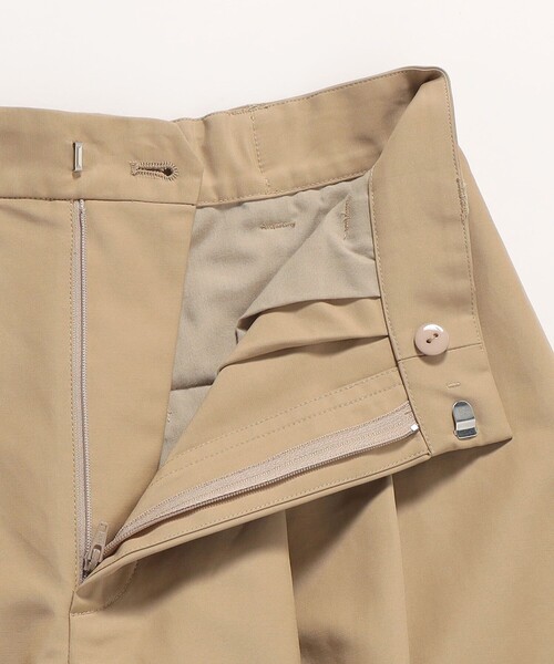 quaranciel(カランシエル)の「quaranciel:〈洗濯機可能〉タック Aライン ハーフ パンツ(その他パンツ・レディース・ベージュ/ネイビー・38/40)」の14枚目の写真
