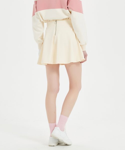 E.PARCA(イパルカ)の「ロゼワッペンフレアスカート(スカート・レディース・その他・SMALL/MEDIUM/LARGE)」の4枚目の写真