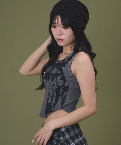 dispark(ディスパーク)の「DISPARK/【26年春夏新作】スタッズグラフィックタンク(タンクトップ・レディース・ベージュ/チャコール・FREE)」の5枚目の写真