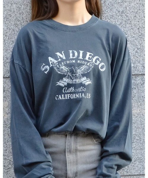 spiritoso(スピリトーゾ)の「アーチロゴイーグルプリントロンT(Tシャツ/カットソー・レディース・グレイッシュベージュ/ブラック/バーガンディー/チャコール・FREE)」の8枚目の写真