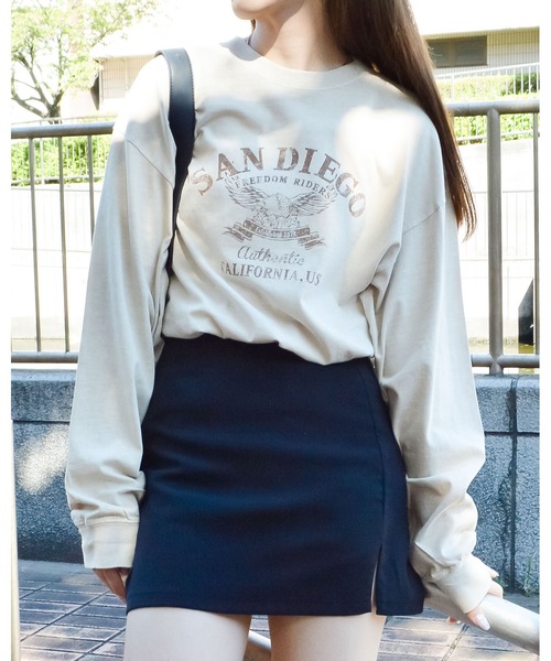 spiritoso(スピリトーゾ)の「アーチロゴイーグルプリントロンT(Tシャツ/カットソー・レディース・グレイッシュベージュ/ブラック/バーガンディー/チャコール・FREE)」の12枚目の写真
