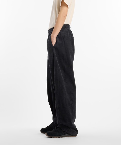 NEW BALANCE(ニューバランス)の「LNYウーブンパンツ(スウェットパンツ・レディース・ブラック/アイボリー・SMALL/X-LARGE/LARGE/MEDIUM)」の3枚目の写真
