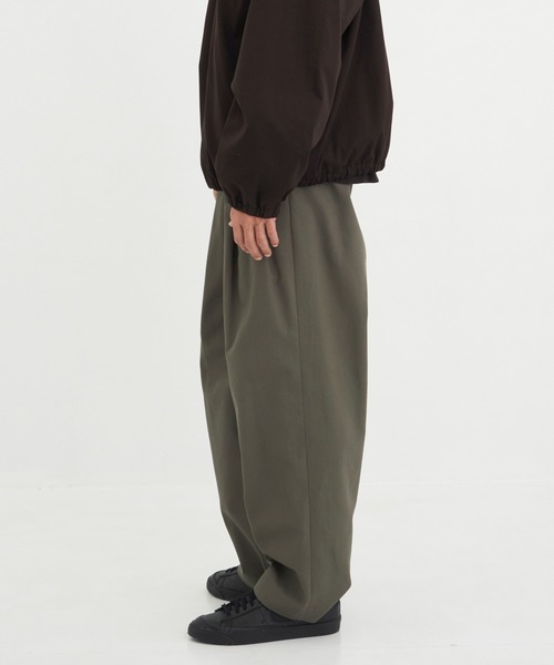 MARKAWARE/マーカウェア】DOUBLE PLEATED EASY TROUSERS（スラックス