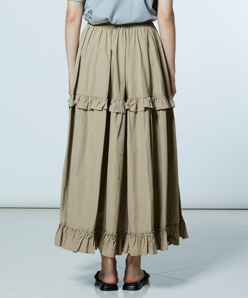 DOUBLE STANDARD CLOTHING（ダブルスタンダードクロージング）の「サマーブロード ティアードスカート（スカート・レディース・ベージュ/カーキ・38/36）」の5枚目の写真
