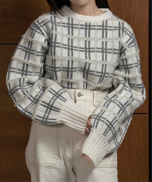 lawgy（ラウジー）の「mix pattern bicolor check rib knit / ミックスパターンバイカラーチェックリブニット（ニット/セーター・レディース・モカ/ホワイト×グレー/グレー・FREE）」の2枚目の写真