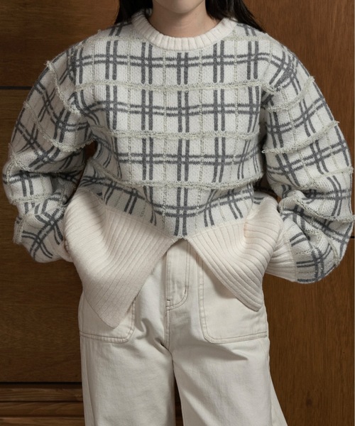 lawgy（ラウジー）の「mix pattern bicolor check rib knit / ミックスパターンバイカラーチェックリブニット（ニット/セーター・レディース・モカ/ホワイト×グレー/グレー・FREE）」の11枚目の写真