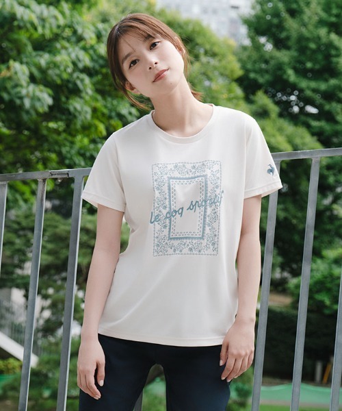 le coq sportif(ルコックスポルティフ)の「【ルコックスポルティフ】吸汗速乾/ストレッチ/UVカット/遮熱ヘランカ半袖Tシャツ(Tシャツ/カットソー・レディース・ネイビー/ピンク/ホワイト/ブルー・S/M/L/XL)」の2枚目の写真