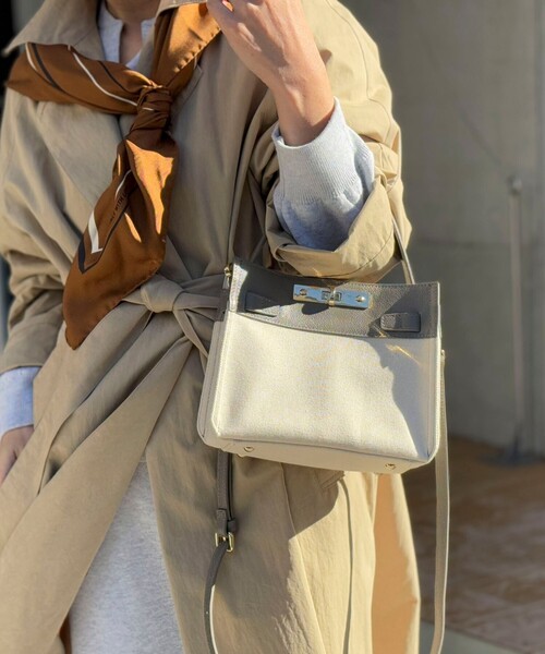 NOLLEY’S（ノーリーズ）の「HINERI　キャンバスコンビS（ショルダーバッグ・レディース・イエロー/ピンク/グレイッシュベージュ/ライトブルー・FREE）」の9枚目の写真