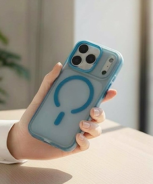 Fun & Daily（ファンアンドデイリー）の「Magsafe対応 Clear Color iPhone 16 17 Case  / アイフォンケース（スマホケース/カバー・レディース・グリーン/ブルー/ブラック/パープル/ホワイト・iPhone 17 Pro Max/iPhone 17 Pro/iPhone 17/iPhone 16 Pro/iPhone 16/iPhone 16 Pro Max）」の4枚目の写真