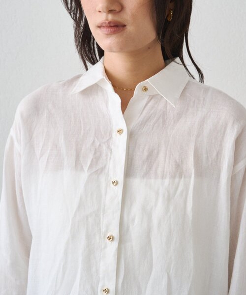 LOUNGEDRESS(ラウンジドレス)の「《累計販売2万枚/名品アイテム》リネンバックタイシャツ(シャツ/ブラウス・レディース・キャメル/グリーン/ネイビー/イエロー/オフホワイト/ブラック/ブルー・FREE)」の21枚目の写真