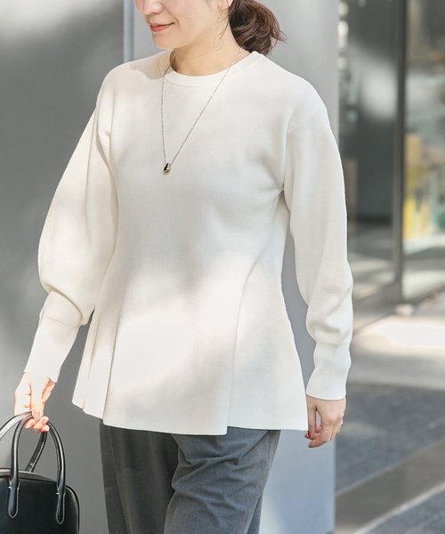 JOURNAL STANDARD(ジャーナルスタンダード)の「ウォッシャブルペプラムプルオーバー(ニット/セーター・レディース・ブラック/ホワイト・FREE)」の2枚目の写真