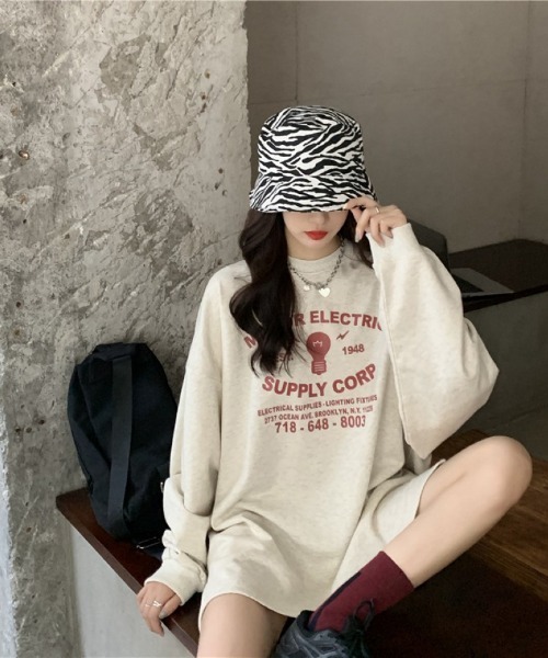 Ritzy(リッツィー)の「オーバーサイズロング T シャツ(Tシャツ/カットソー・レディース・グレー/チャコール・FREE)」の3枚目の写真