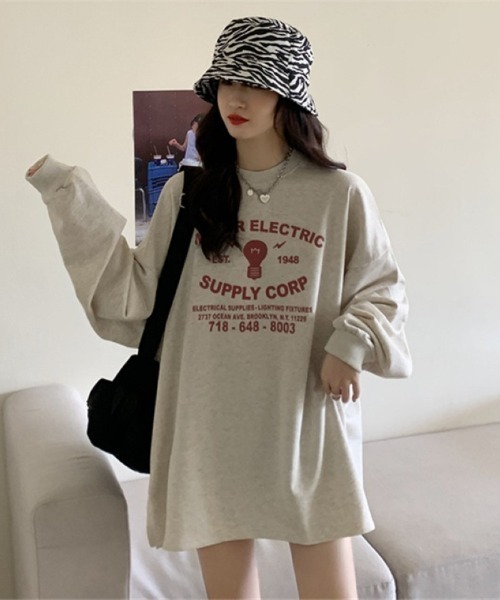 Ritzy(リッツィー)の「オーバーサイズロング T シャツ(Tシャツ/カットソー・レディース・グレー/チャコール・FREE)」の4枚目の写真