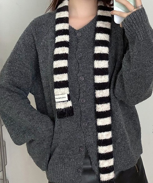 Vipoa(ヴィポア)の「ボーダーロングスキニーマフラー(マフラー・レディース・レッド系その他/ブラック/グレー系その他/ブルー・FREE)」の5枚目の写真