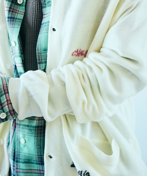 手刺繡亞克力針織開襟衫